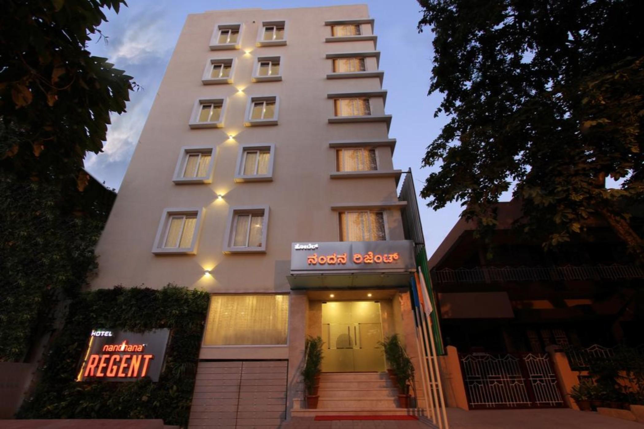 La Sara Regent Hotel Bangalore Exterior foto